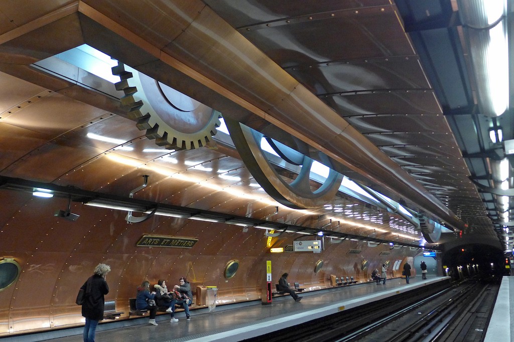 Metro Arts et Metiers Paris