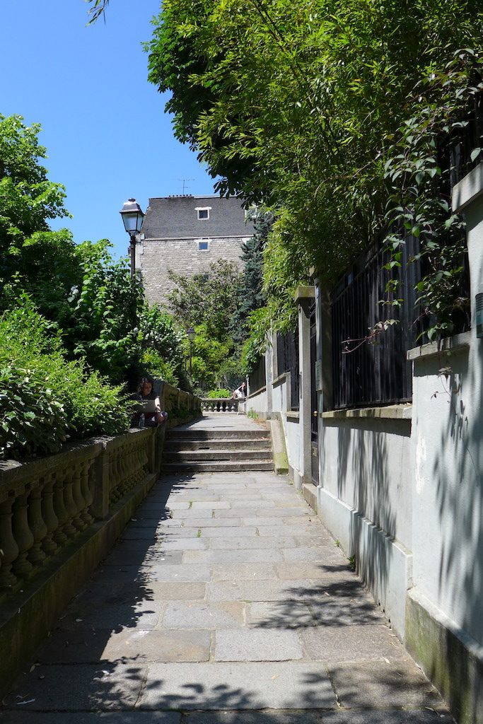 Montmartre-Paris-allee des brouillards-01