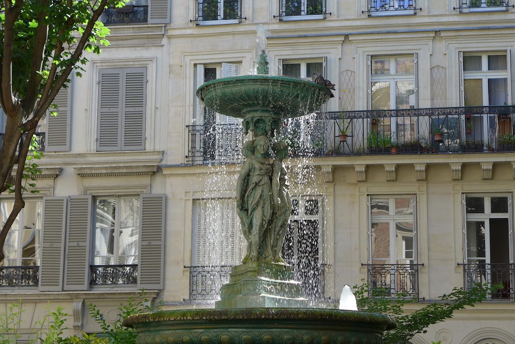 Fountains Paris-cite trevise-01