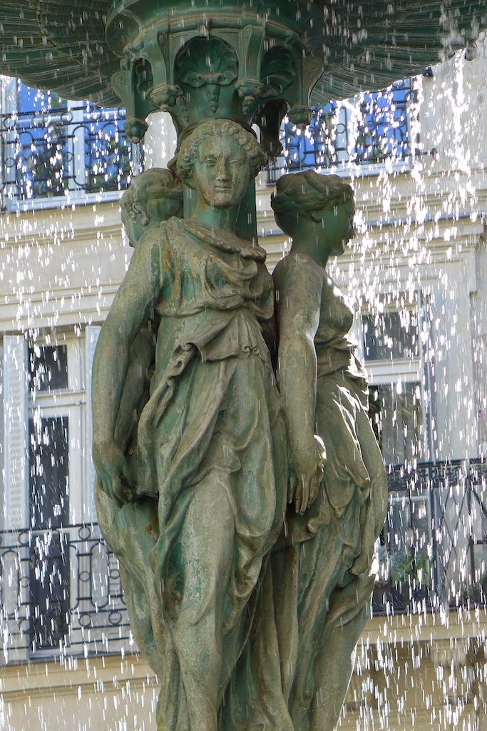 Fountains Paris-cite trevise-03