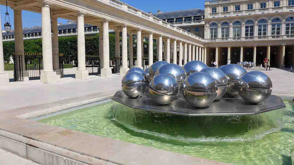 Fountains Paris-The Spherades-01