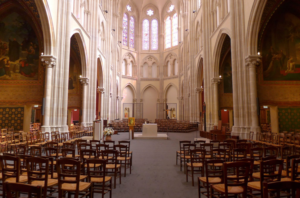 Eglise Saint Ignace-Paris-Hidden in the Centre SevresEglise Saint Ignace-Paris-01