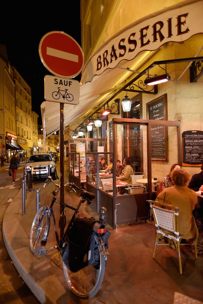 Brasserie Rue Thouin-Paris latin quarter