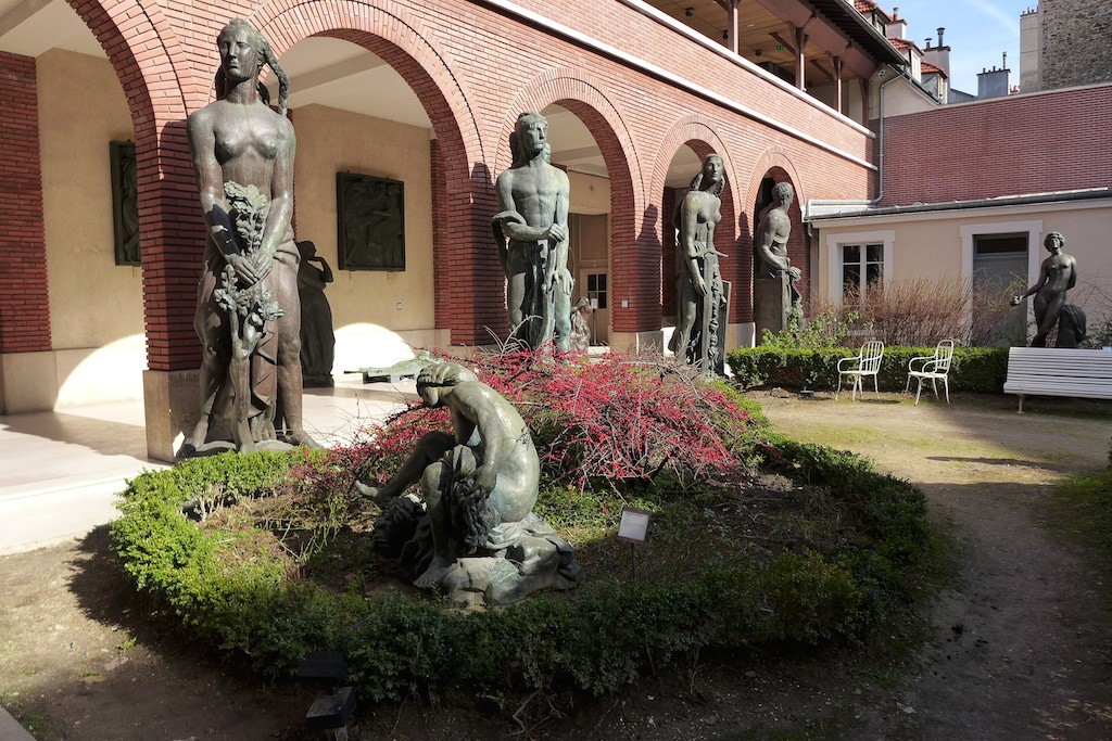 Musee Bourdelle Paris_front garden_1