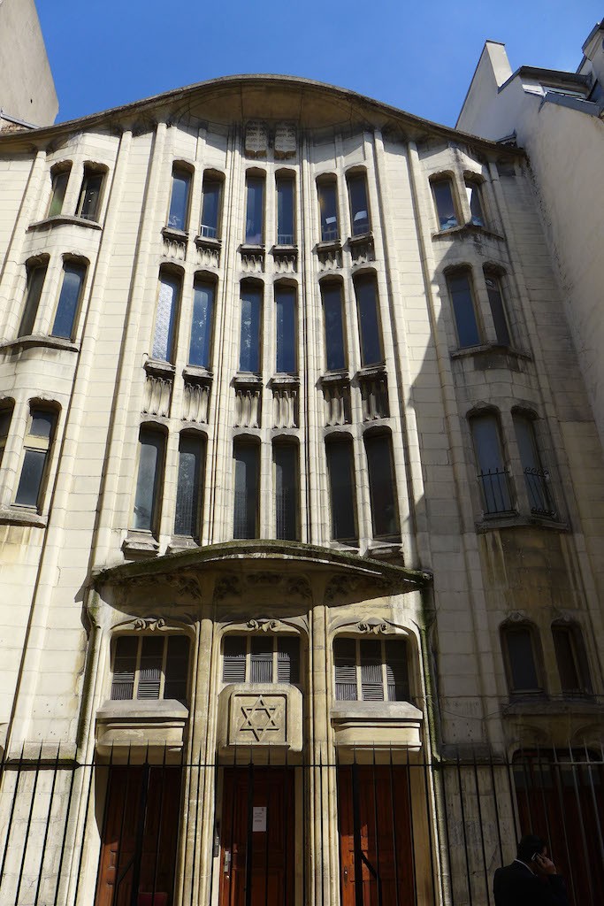 Jewish area Marais Paris-Synagogue Guimard rue Pavee