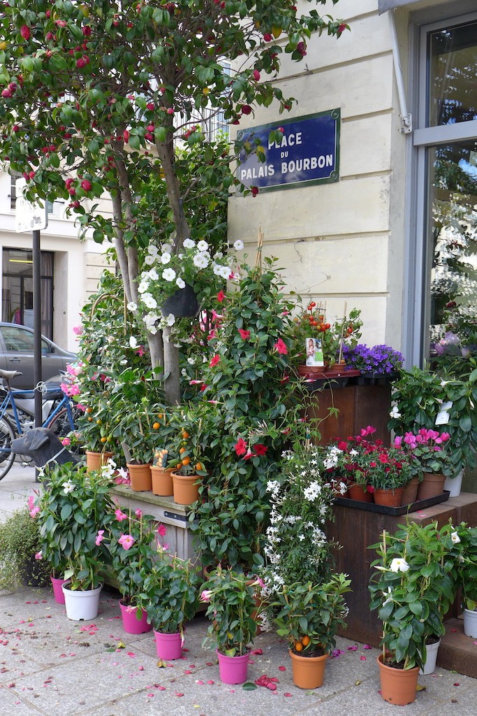 Moulie Place du Palais Bourbon Paris