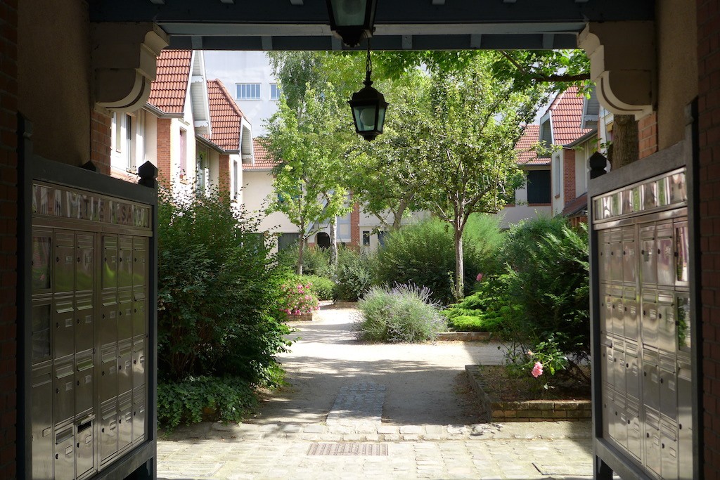 Entrance of La Petite Alsace - Butte aux Cailles