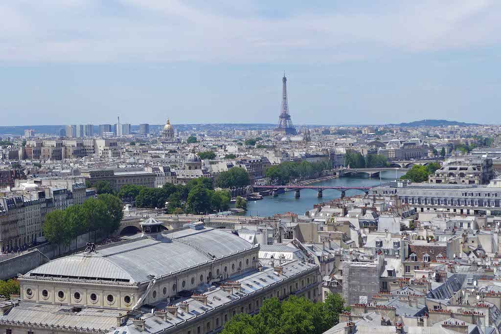 The Pont des arts and Eiffel Tower