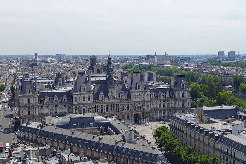 The Hotel de Ville from the Tour Saint Jacques