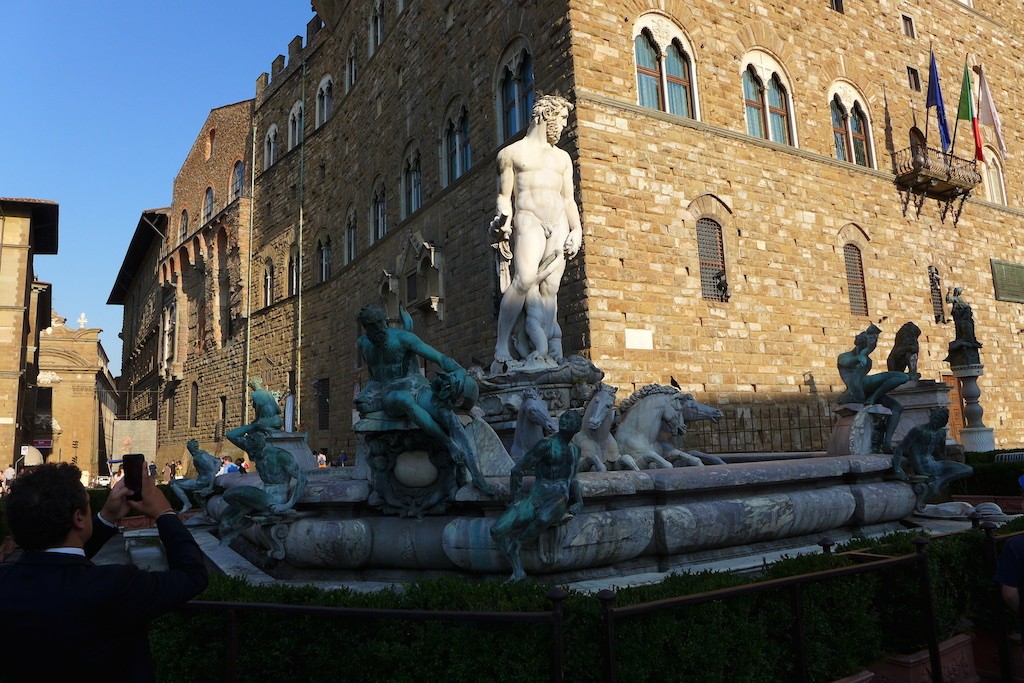 Florence-Piazza della Signoria-fountain