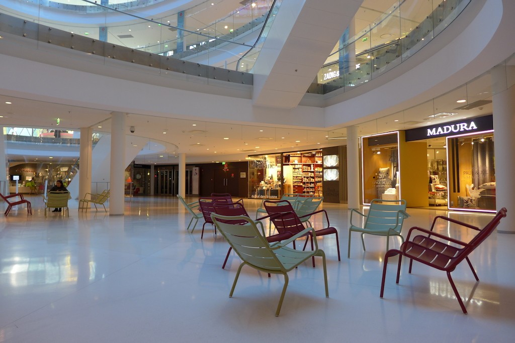 Beaugrenelle Paris-resting area on the basement