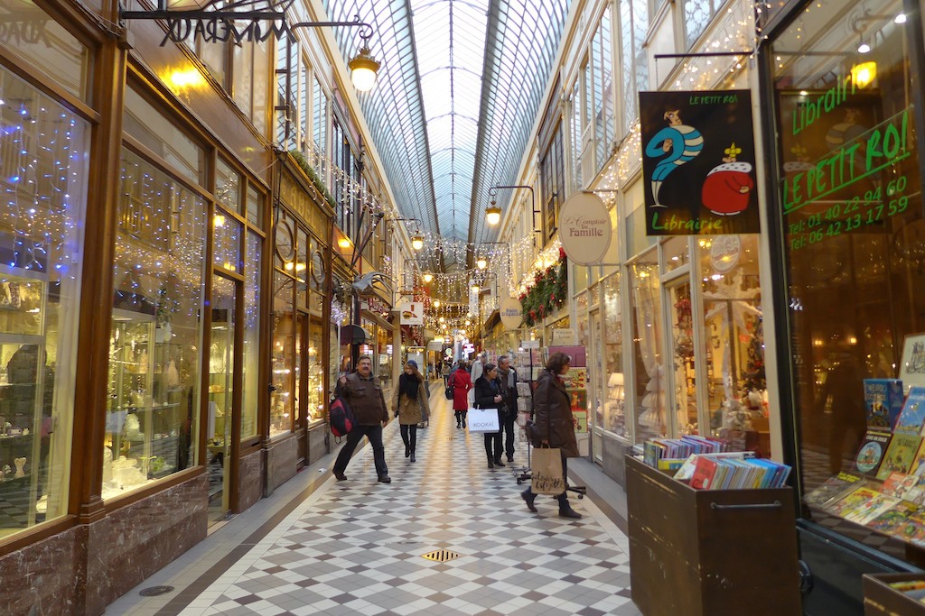 Passage Jouffroy-Paris-checkerboard floor and glass roof