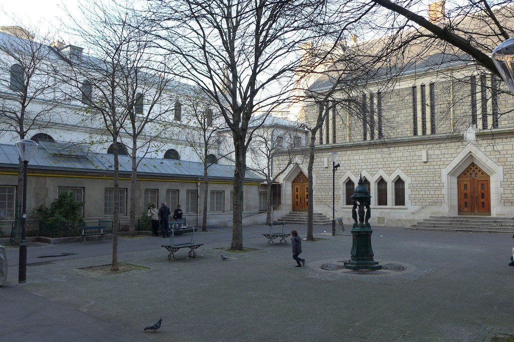 Exploring Passy-Paris-Church Notre dame de la grace