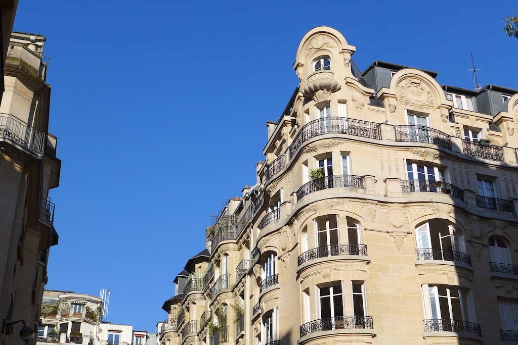 Exploring Passy-Paris-Belle Epoque Building