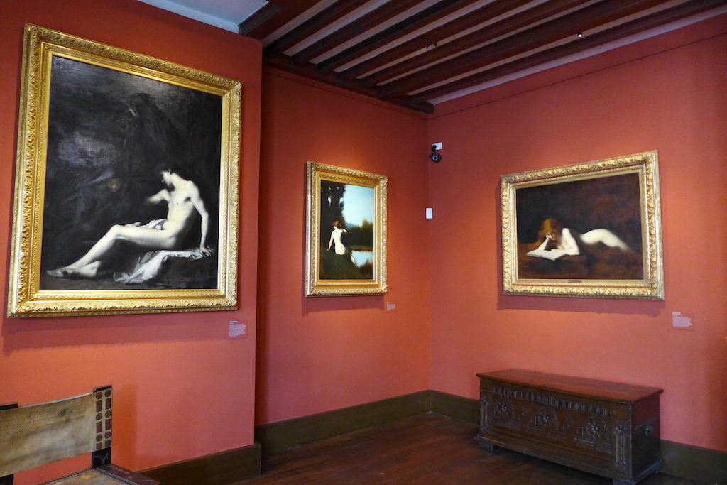 Musee Jean Jacques Henner Paris Red Room 01 Good Morning