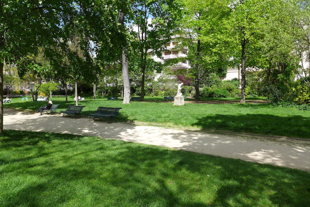 Parc Monceau Paris - Benches