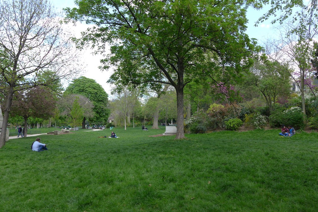 Parc Monceau Paris - Lawn